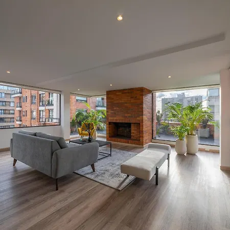 Penthouse Chicala Colombian Experience In Parque Virrey Apartment Bogota Exterior photo